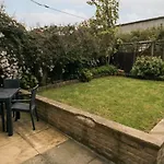 5 Church View * Pickering