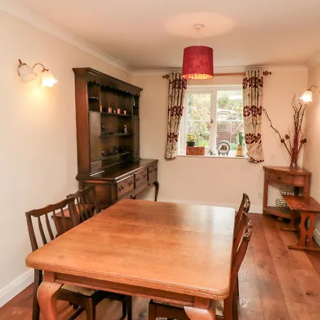 Prázdninový dům 5 Church View *